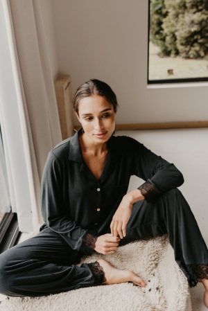 Jasmine ZWA