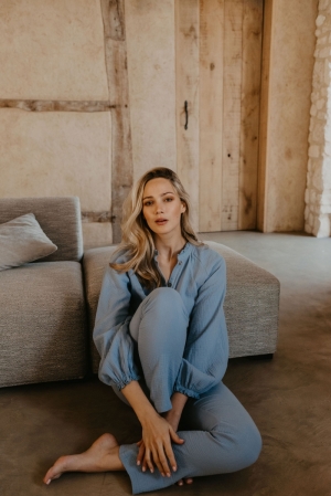 Ella Lichtblauw