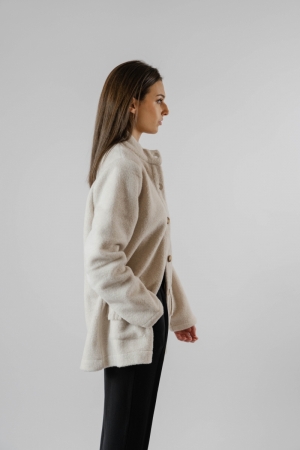Ellie Offwhite