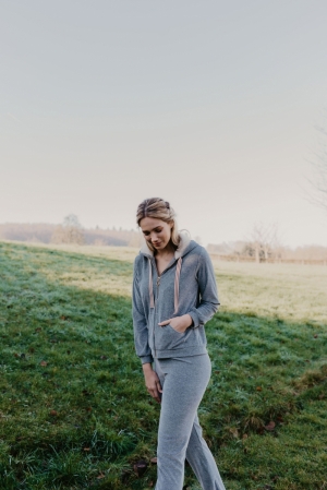 Julia Lichtgrijs