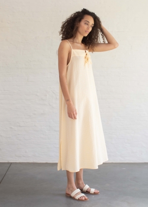 Isabo Pale Yellow