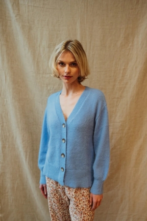 Gwen Lavender blue
