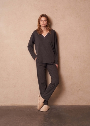 Akemi Anthracite
