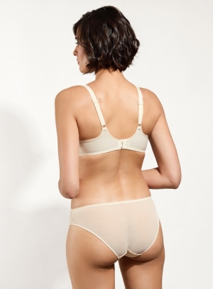 Tess Cream