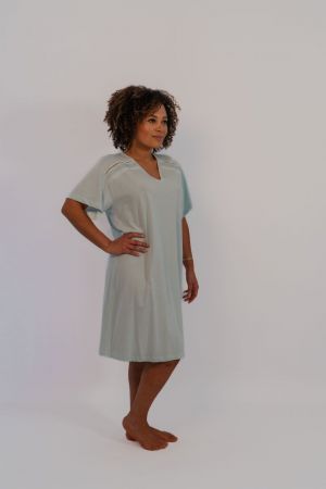 Elis Pastel green