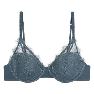 Gwyneth Blue