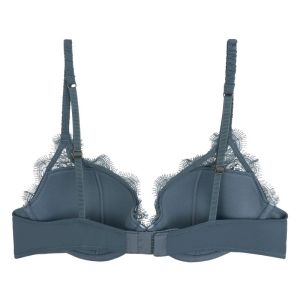 Gwyneth Blue